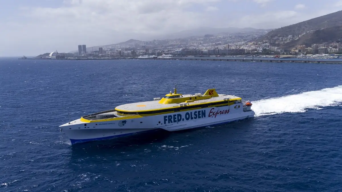 Ferry Bus Santa Cruz de Tenerife foto 3