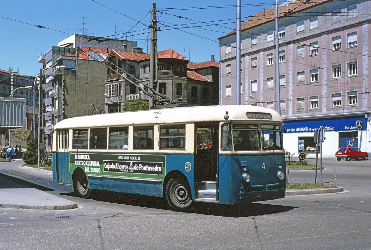 Marquesina Bus Praza de Galicia foto 2