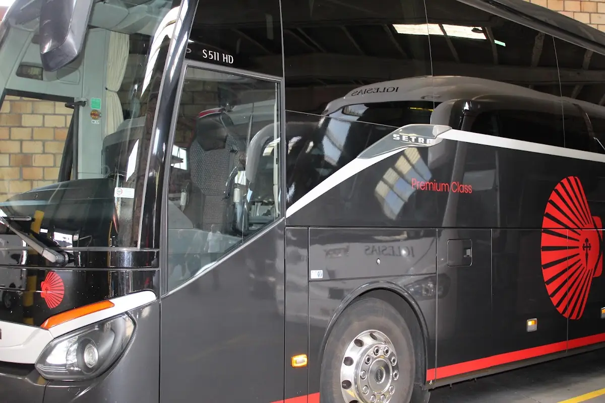 Autocares Iglesias S.L. foto 2