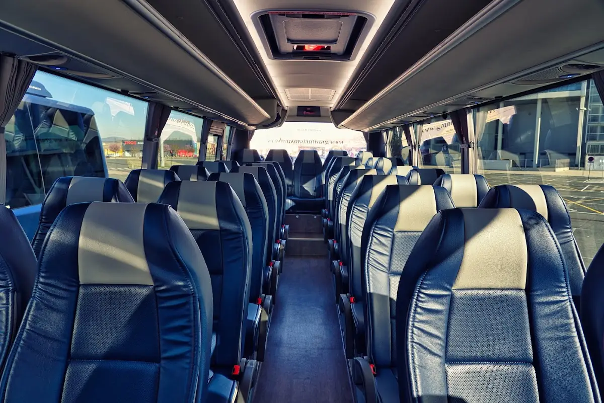 AUTOBUSES ARABA foto 2