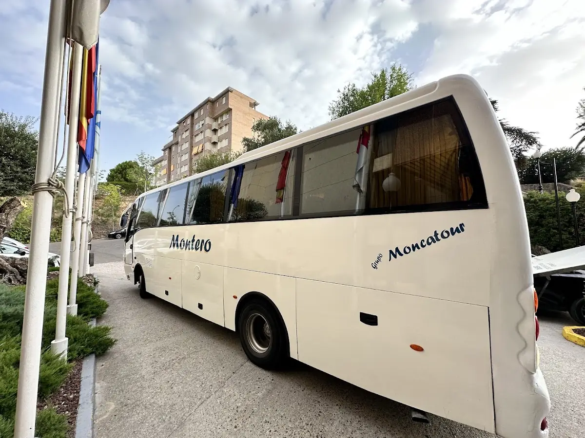 Autocares Montero