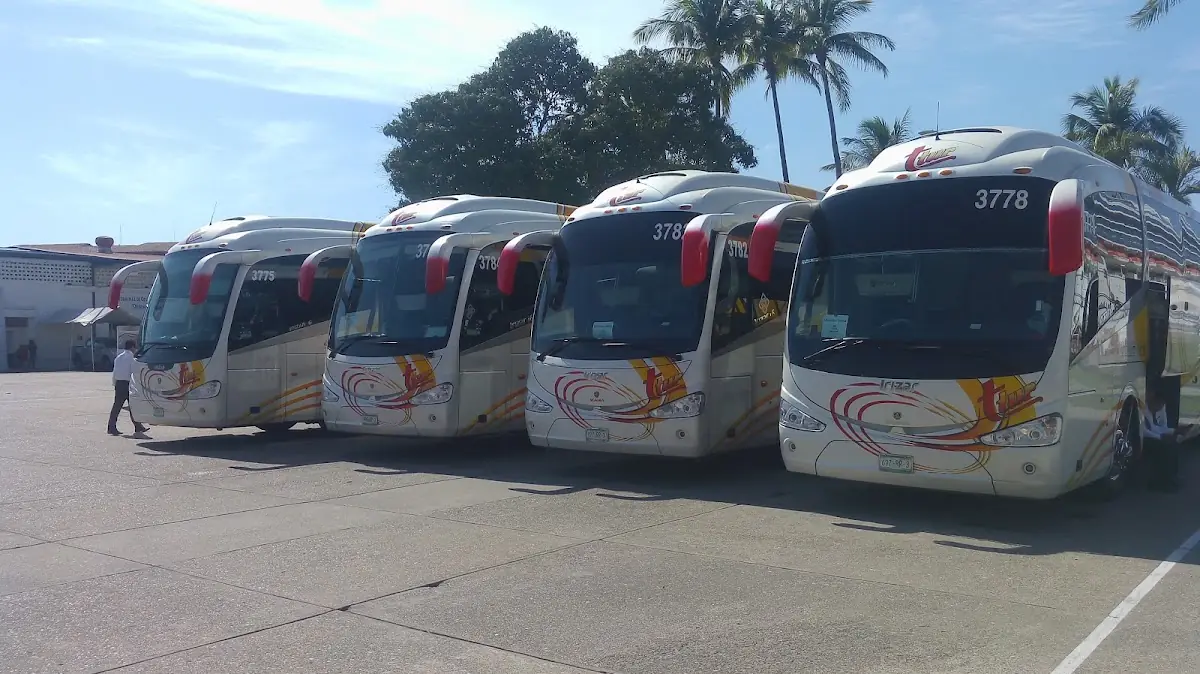 Renta de Autobuses y Camionetas Sprinter en Guadalajara y el Bajío