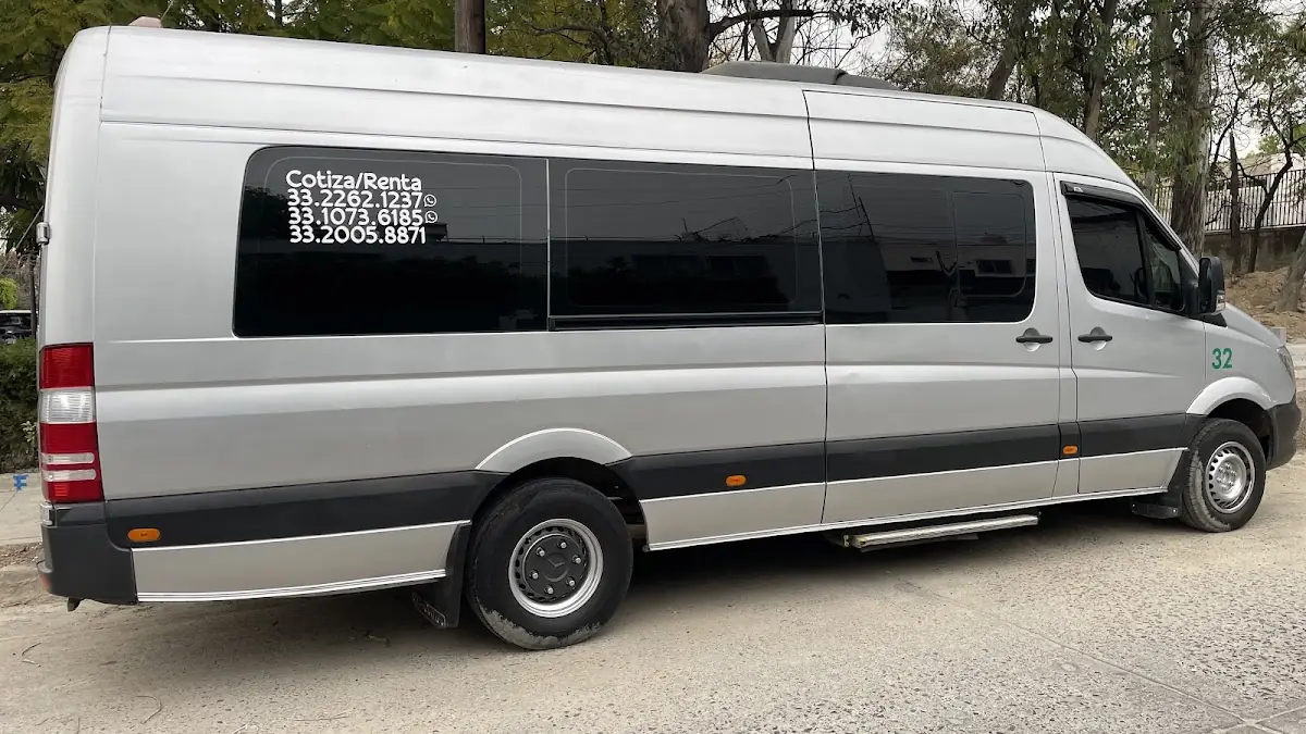 Renta de Autobuses y Camionetas Sprinter en Guadalajara y el Bajío foto 5