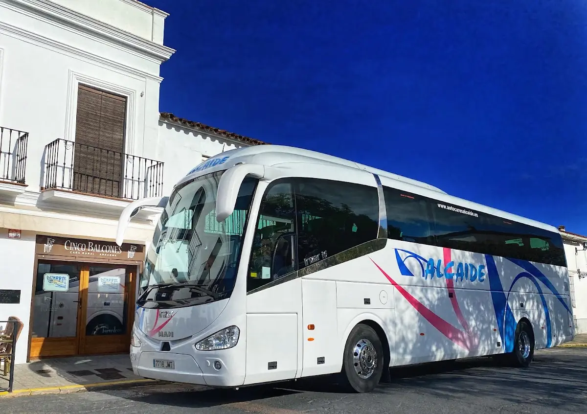 Autocares Alcaide foto 2