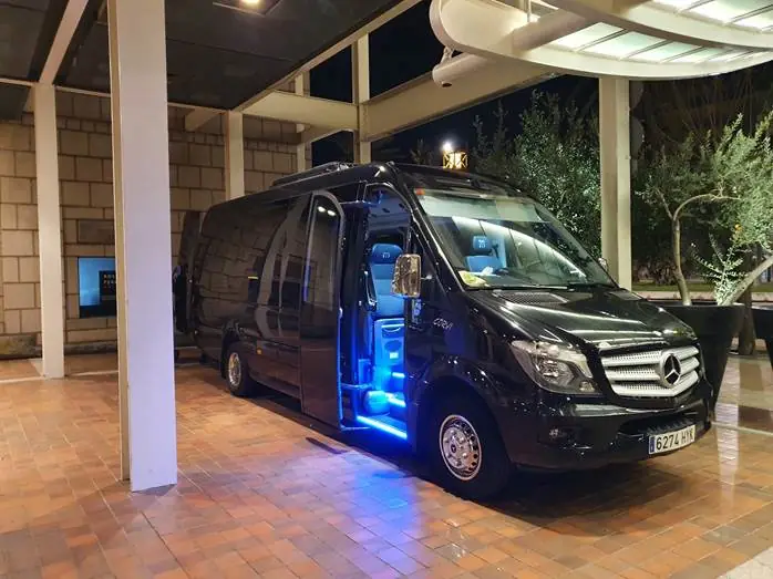 Singh minibus Barcelona foto 4