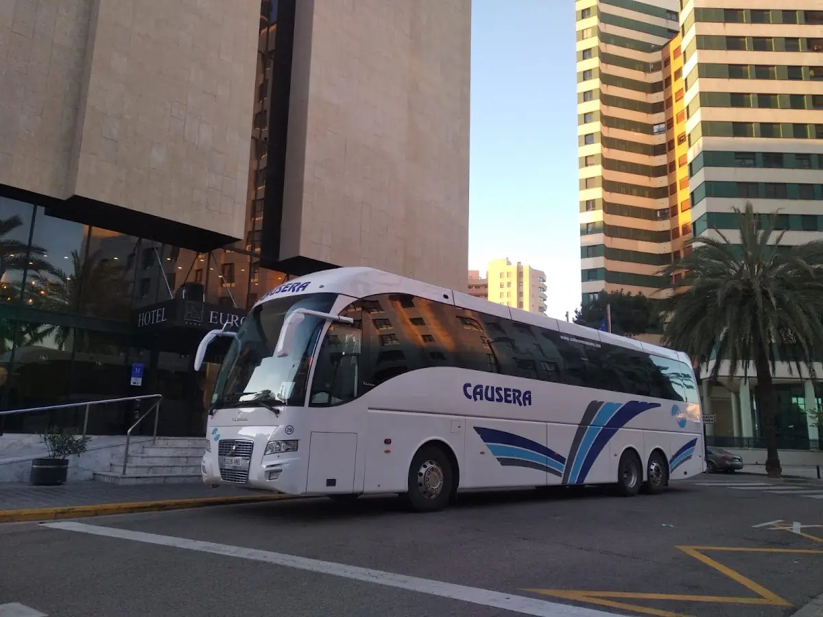 Autocares Causera SL foto 2