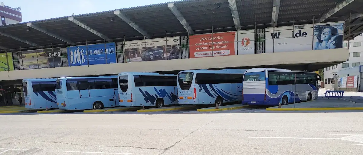 Autocares Yuste foto 2