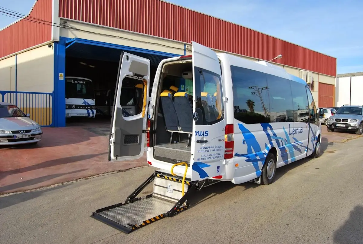 Autocares Lemus Vela S.C.A foto 4