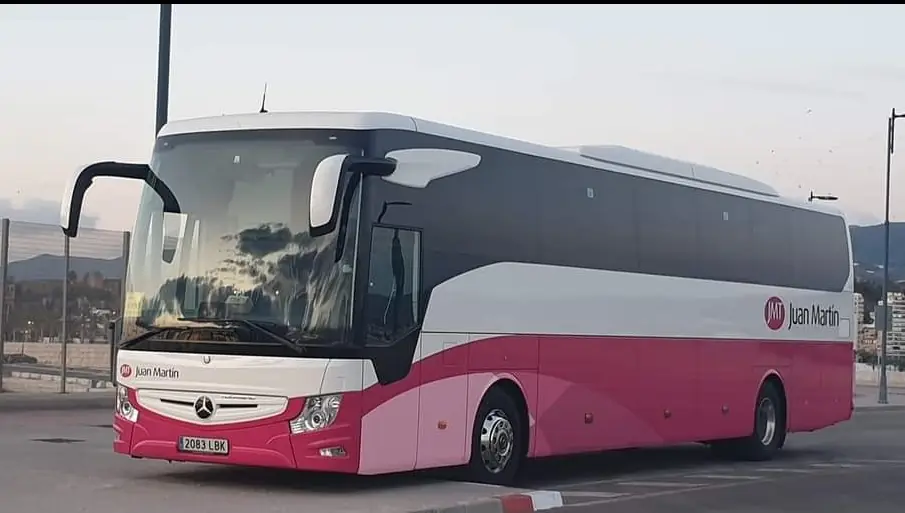 Autocares y Microbuses Juan Martín foto 3