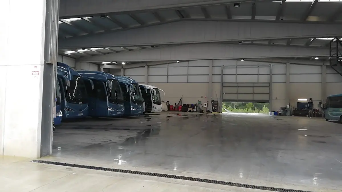 Autocares Modesto Riveiro S.L. foto 3