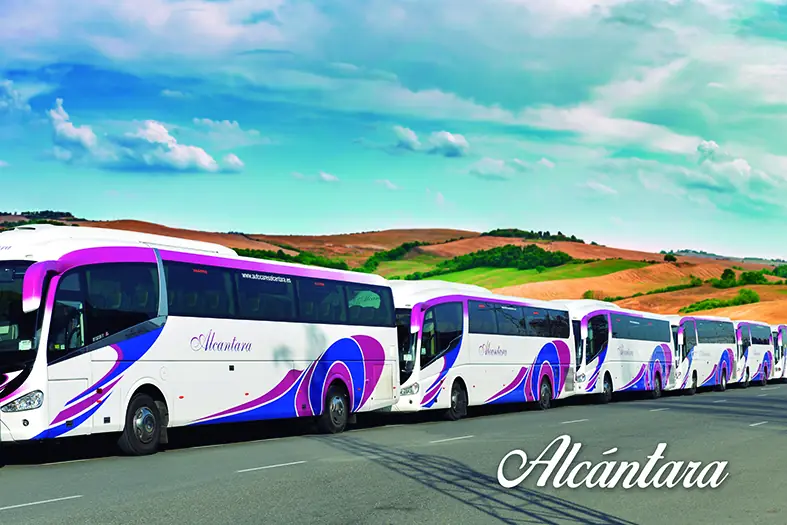 Autocares Alcántara foto 3