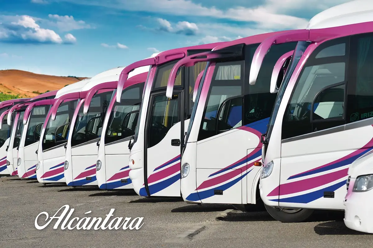 Autocares Alcántara foto 4