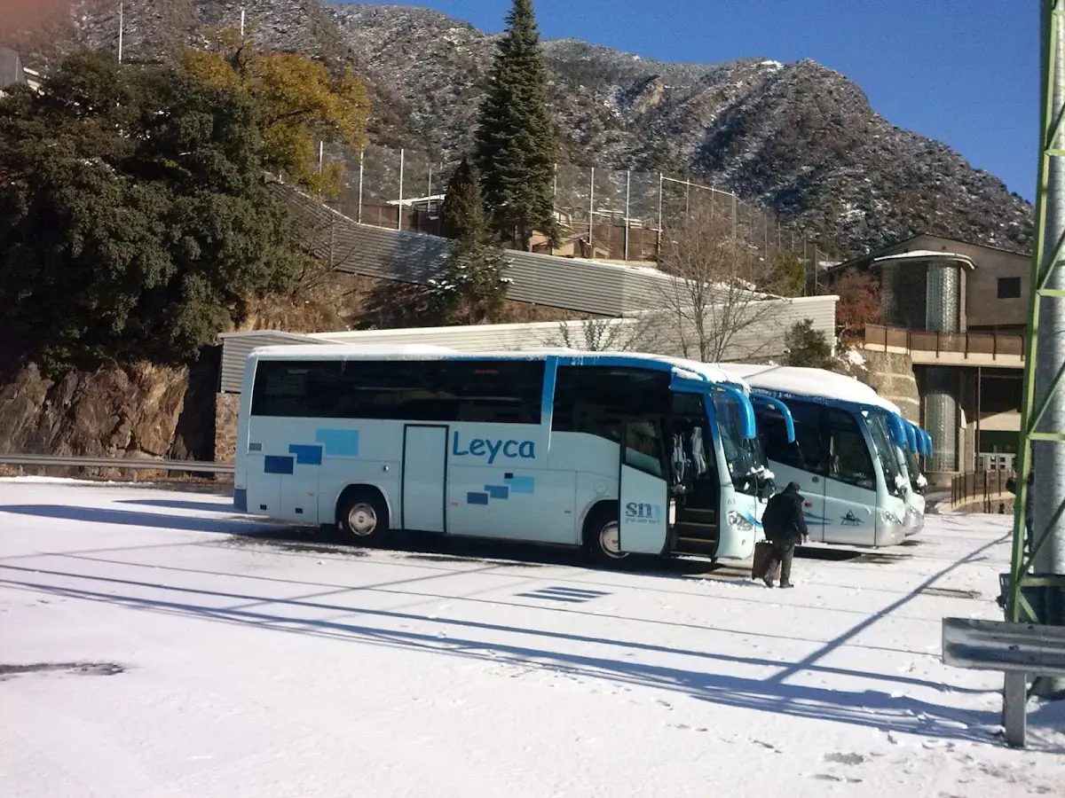 Microbuses Nocete foto 4