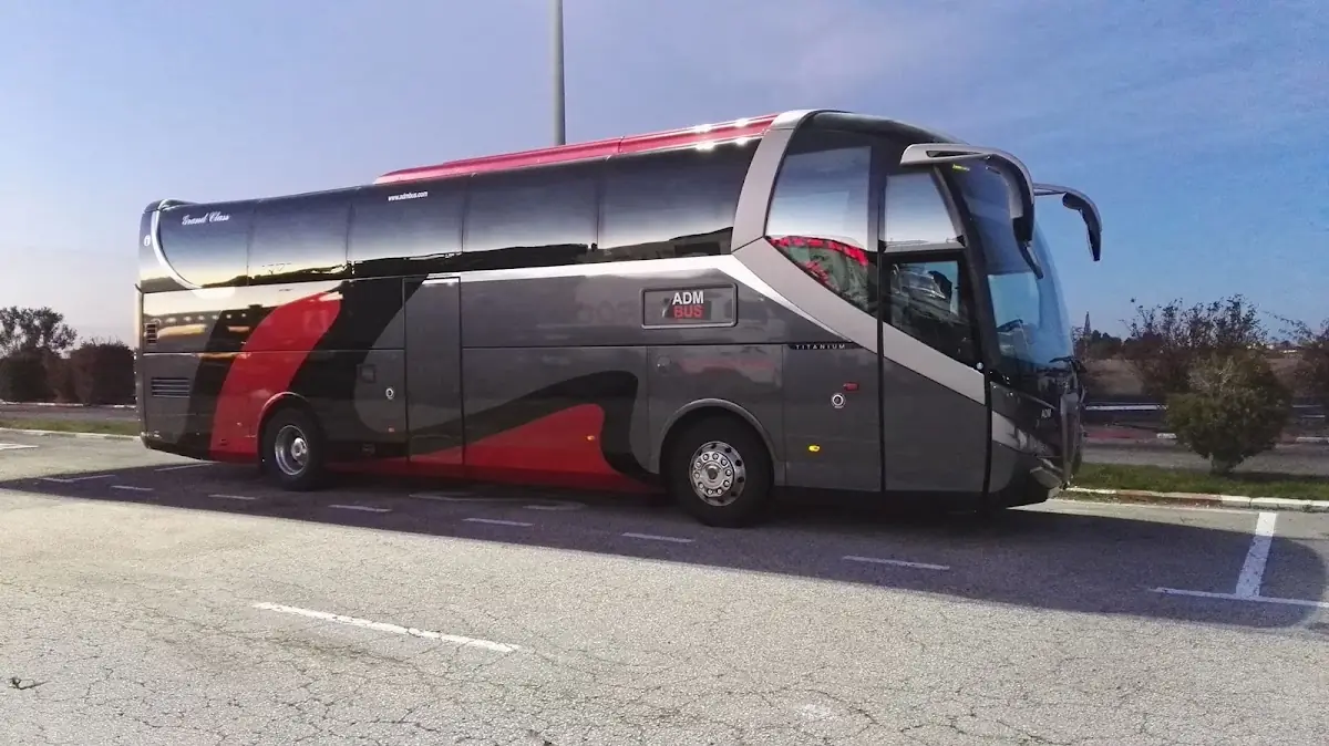 AUTOCHOFER DEL MEDITERRANEO BUS, S.L. foto 2