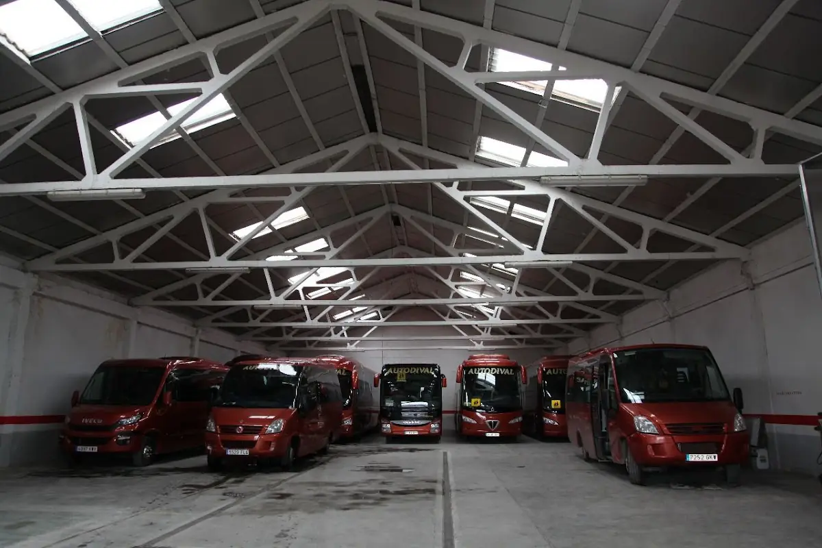 Autocares Autodival foto 2