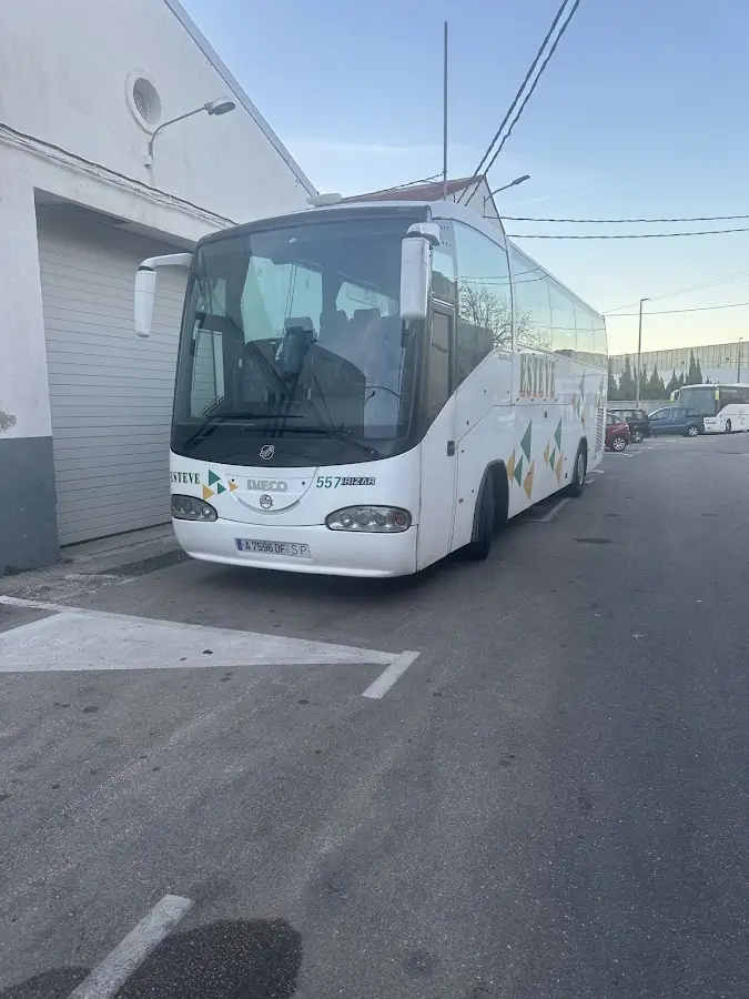 Autobuses Esteve foto 3